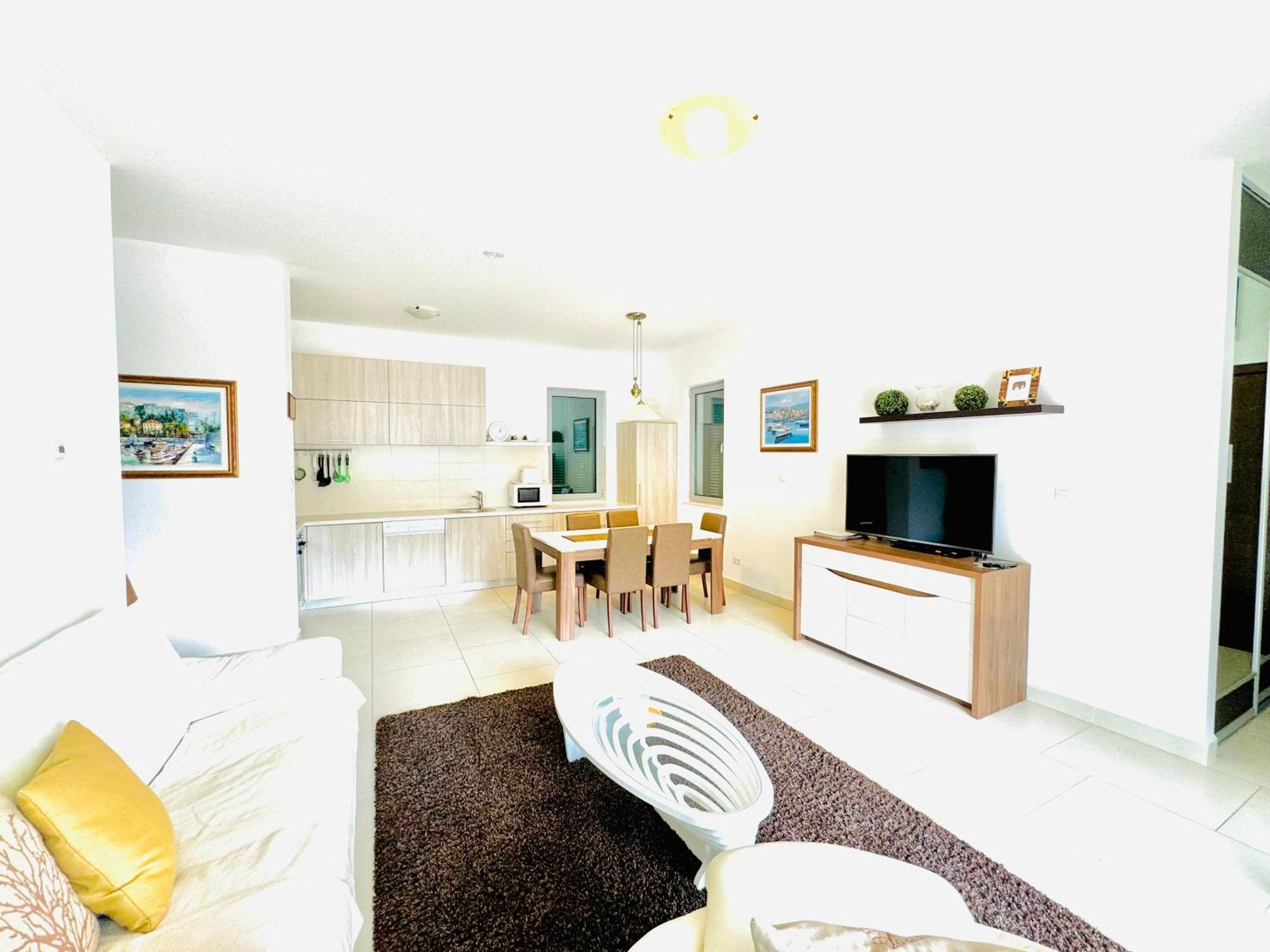 Lavender Bay C21 Daire